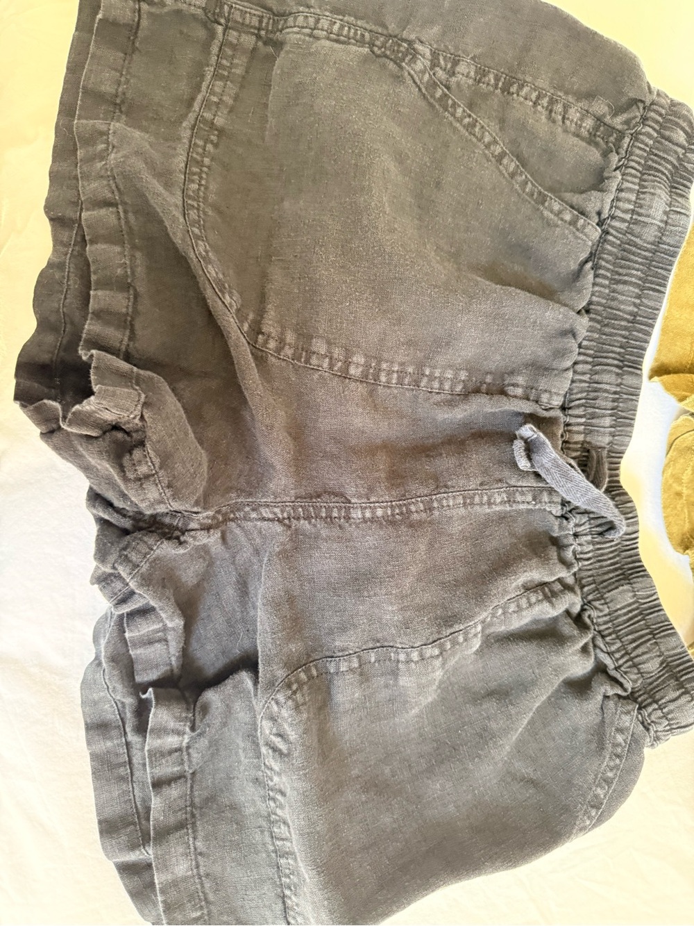 Quince linen Shorts bundle— Olive & black - Picture 2 of 6